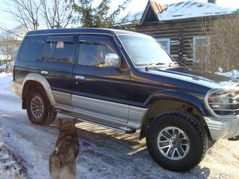 1994 Mitsubishi Pajero Photos