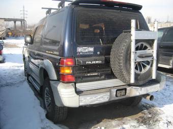 1994 Mitsubishi Pajero Pictures