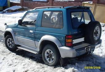 1994 Mitsubishi Pajero Pictures