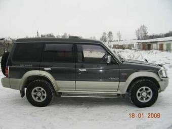 1994 Mitsubishi Pajero Photos