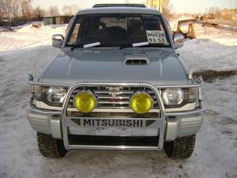 1994 Mitsubishi Pajero Photos