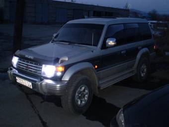 1994 Mitsubishi Pajero Pictures