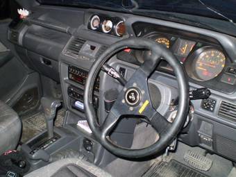 1994 Mitsubishi Pajero Photos