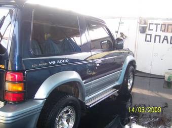 1994 Mitsubishi Pajero Pictures