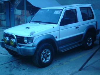 1994 Mitsubishi Pajero Photos