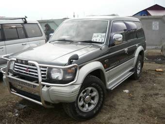 1994 Mitsubishi Pajero Photos