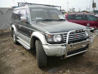 1994 Mitsubishi Pajero Photos