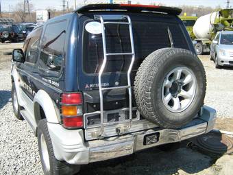 1994 Mitsubishi Pajero Photos