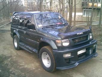 1994 Mitsubishi Pajero Pictures