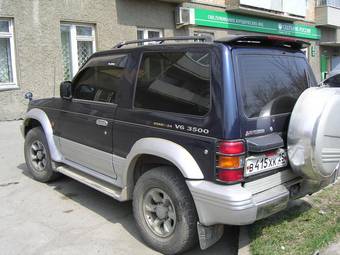 1994 Mitsubishi Pajero Pictures