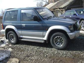 1994 Mitsubishi Pajero Pictures