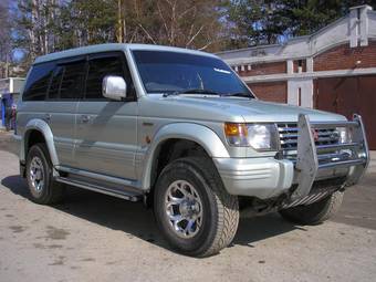 1994 Mitsubishi Pajero Wallpapers