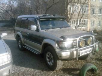1994 Mitsubishi Pajero Photos