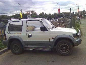 1994 Mitsubishi Pajero Images