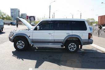 1994 Mitsubishi Pajero Wallpapers