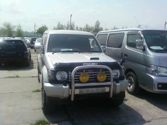 1994 Mitsubishi Pajero Photos