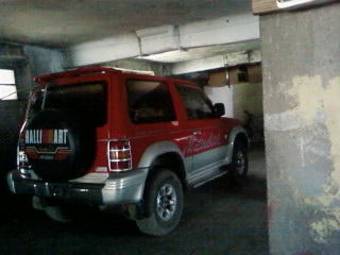 1994 Mitsubishi Pajero Pictures