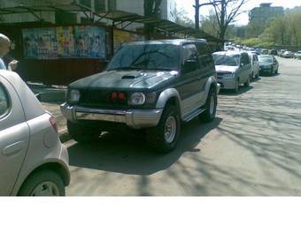 1994 Mitsubishi Pajero Images