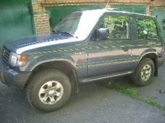 1994 Mitsubishi Pajero Photos