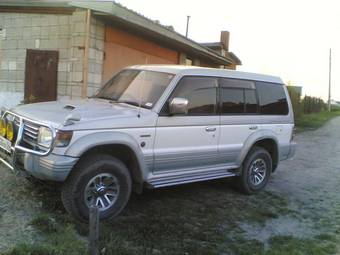 1994 Mitsubishi Pajero Photos