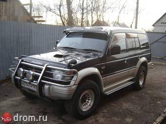 1994 Mitsubishi Pajero Photos