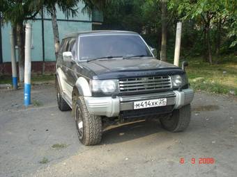 1994 Mitsubishi Pajero Photos