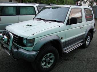 1994 Mitsubishi Pajero Pictures