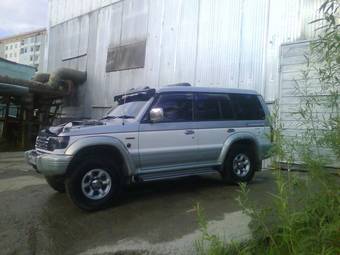 1994 Mitsubishi Pajero Photos