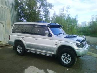 1994 Mitsubishi Pajero Photos