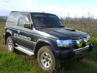 1994 Mitsubishi Pajero Photos