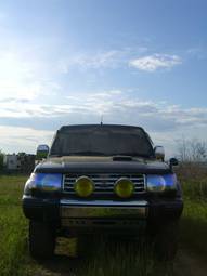 1994 Mitsubishi Pajero Photos