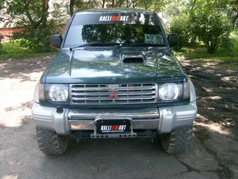 1994 Mitsubishi Pajero Pictures