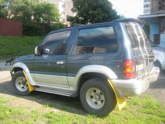 1994 Mitsubishi Pajero Pictures