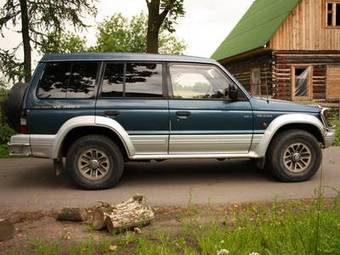 1994 Mitsubishi Pajero Photos