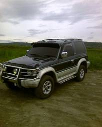 1994 Mitsubishi Pajero Photos