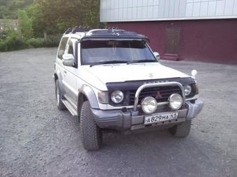 1994 Mitsubishi Pajero Pictures