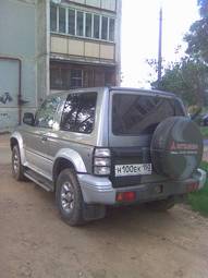 1994 Mitsubishi Pajero Photos