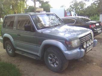 1994 Mitsubishi Pajero Pictures