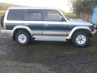 1994 Mitsubishi Pajero Pictures