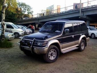 1994 Mitsubishi Pajero Photos