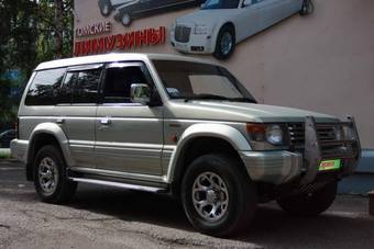 1994 Mitsubishi Pajero Images