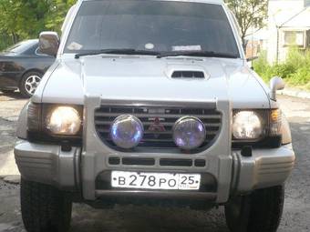 1994 Mitsubishi Pajero Photos