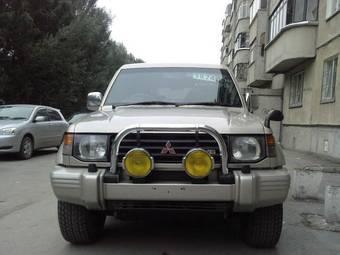 1994 Mitsubishi Pajero Photos