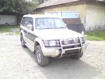 1994 Mitsubishi Pajero Photos