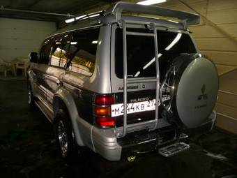 1994 Mitsubishi Pajero Photos