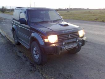 1994 Mitsubishi Pajero Wallpapers