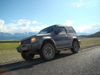 1994 Mitsubishi Pajero Images