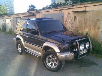 1994 Mitsubishi Pajero Photos