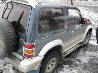 1994 Mitsubishi Pajero Pictures