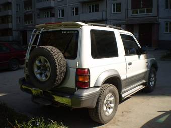 1994 Mitsubishi Pajero Pictures